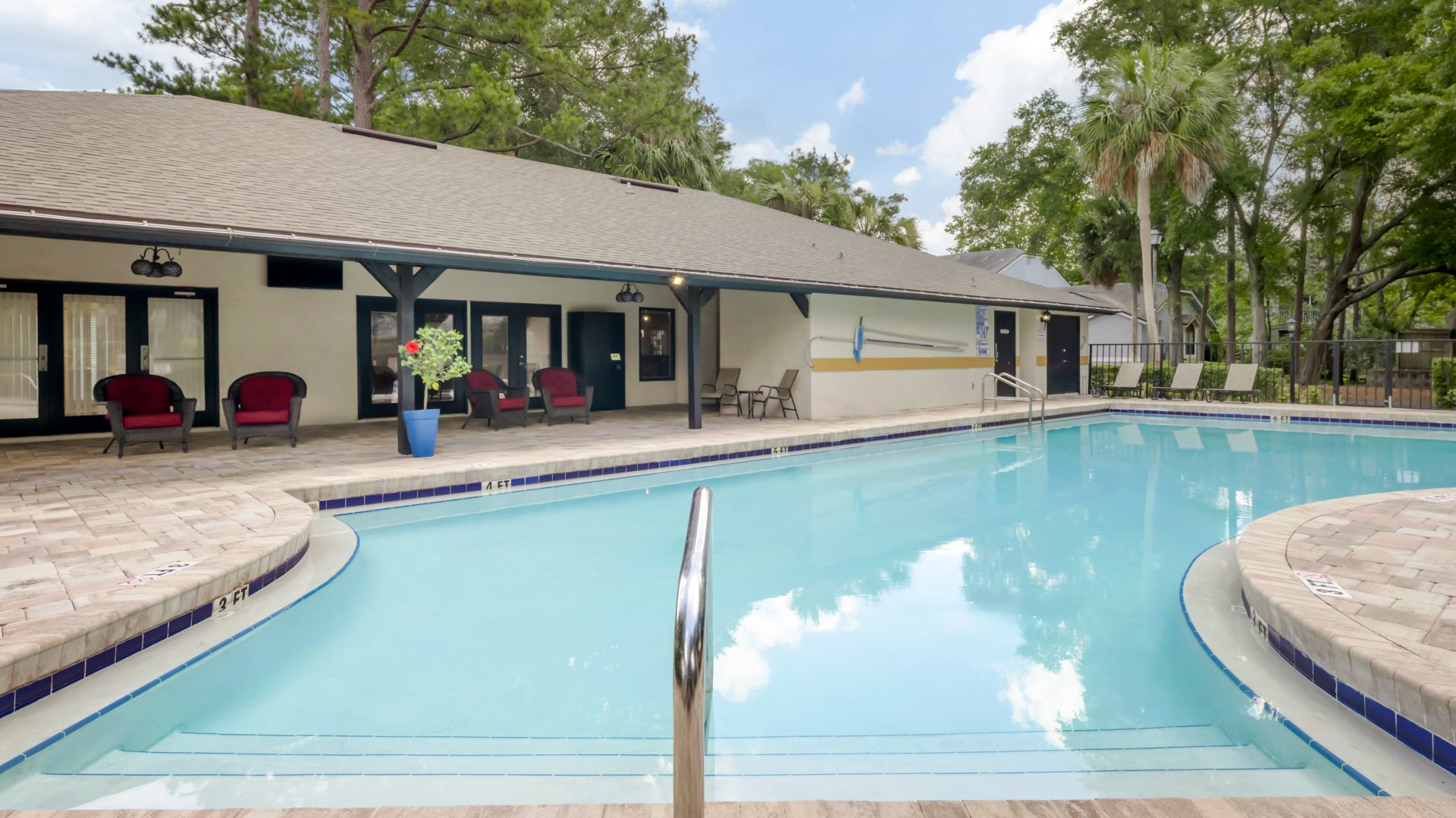 the pool at The Vista Bay