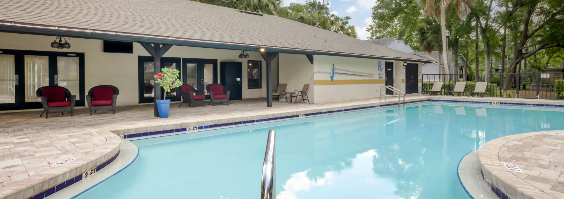 the pool at The Vista Bay