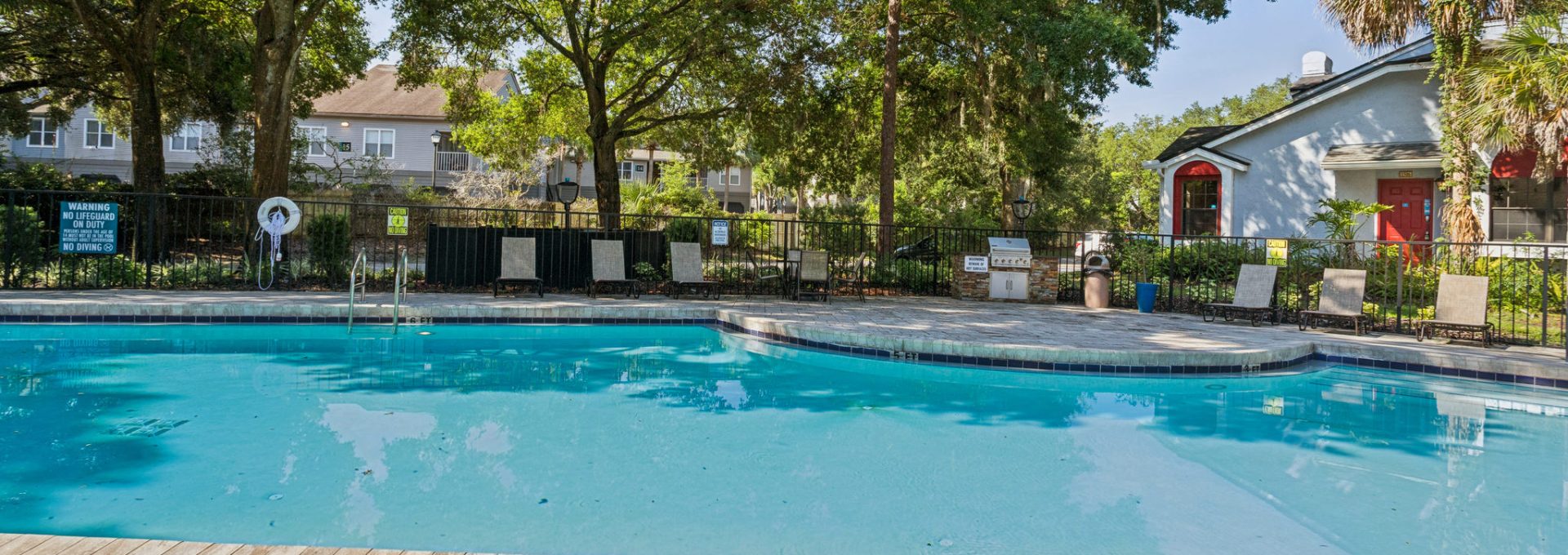 the pool at The Vista Bay